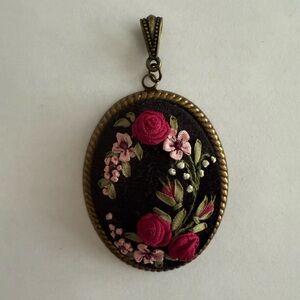 Floral Embroidered Pendant Necklace
